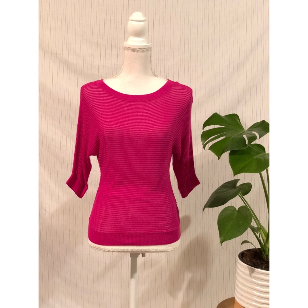Express Mesh 3/4 sleeve top